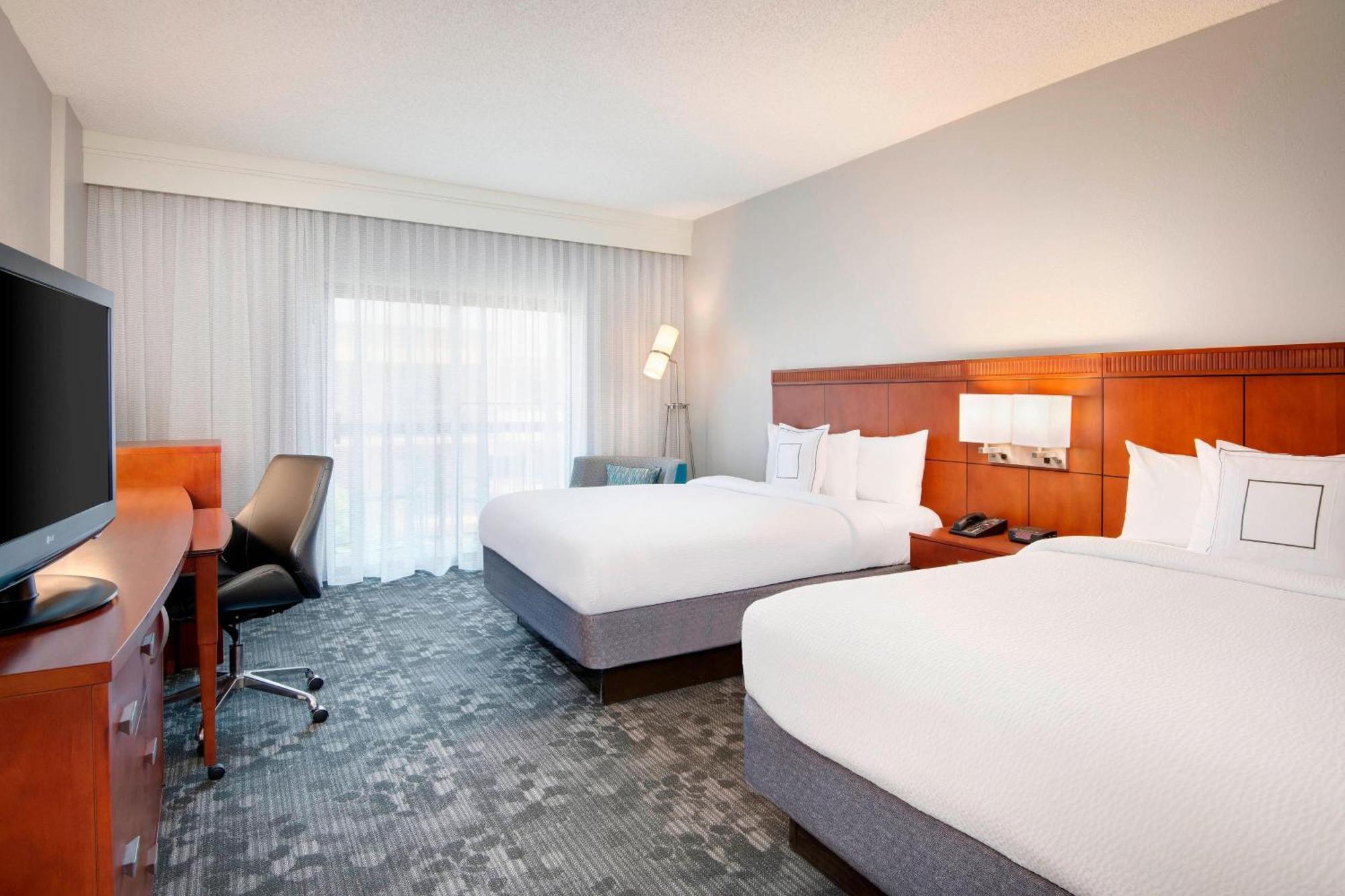Courtyard By Marriott Savannah Midtown Dış mekan fotoğraf