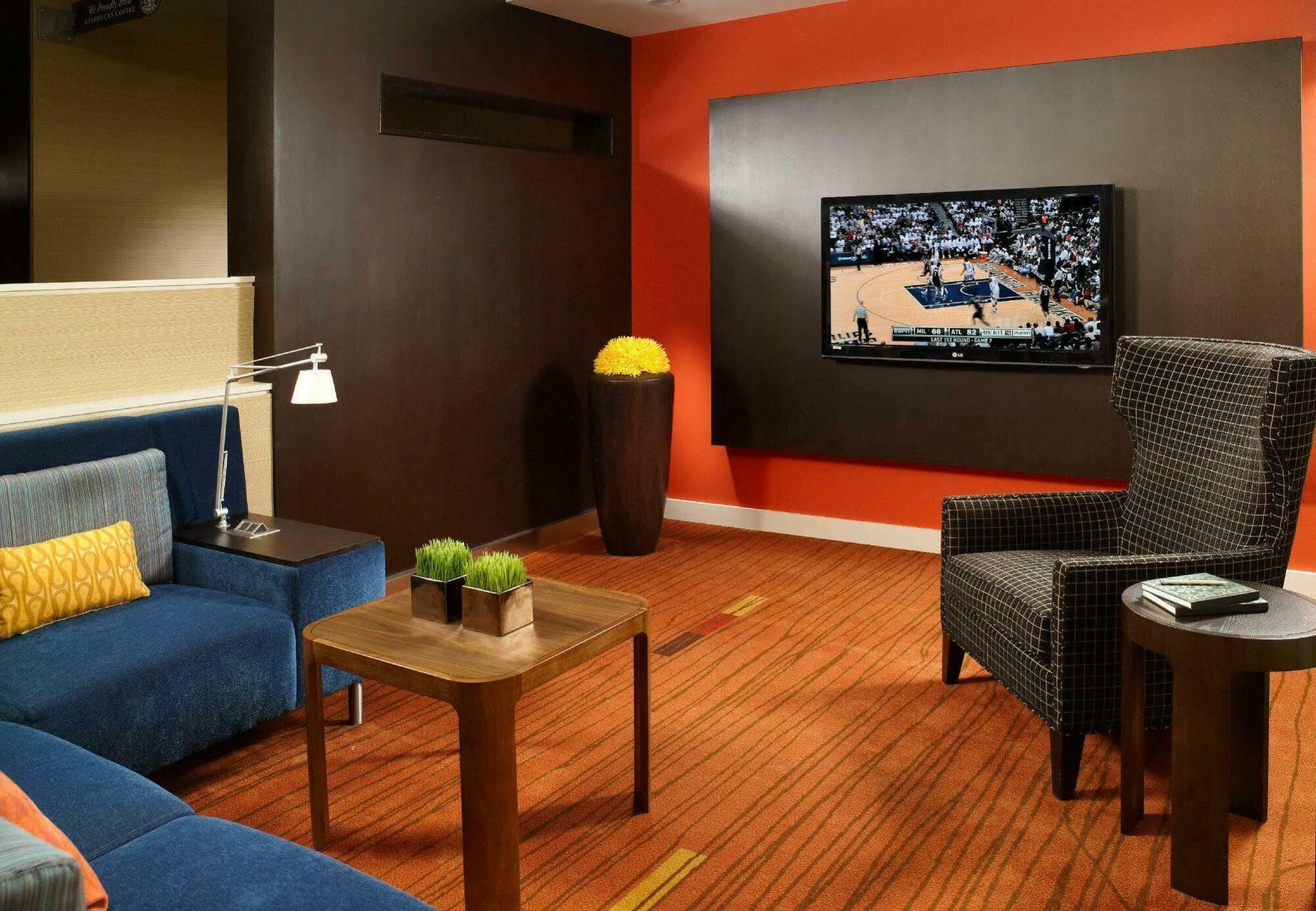 Courtyard By Marriott Savannah Midtown Dış mekan fotoğraf